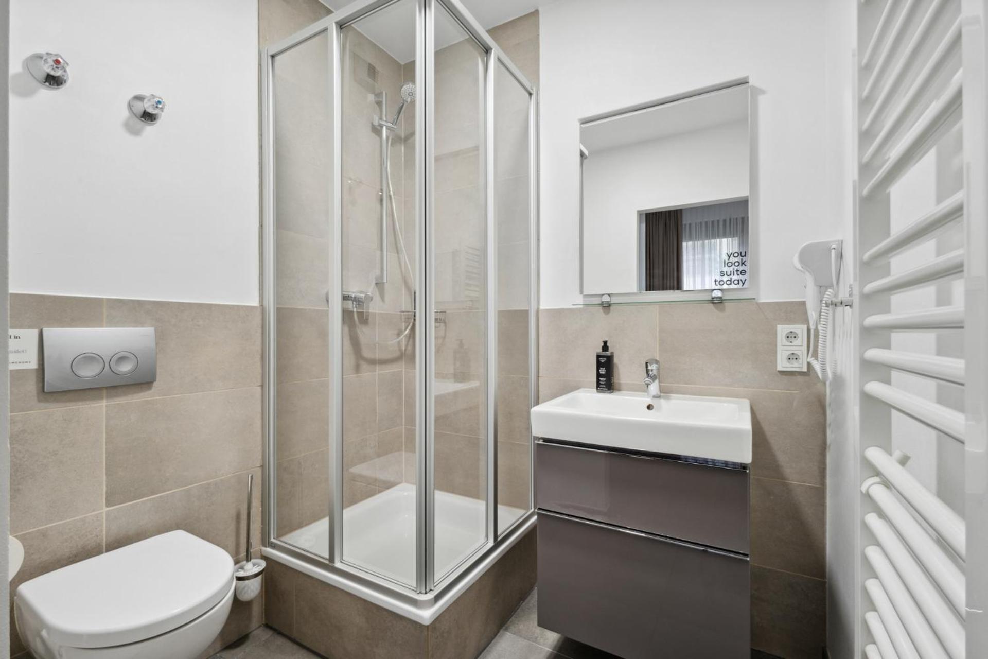 Limehome Munich Fritz-Erler Str Munique Exterior foto