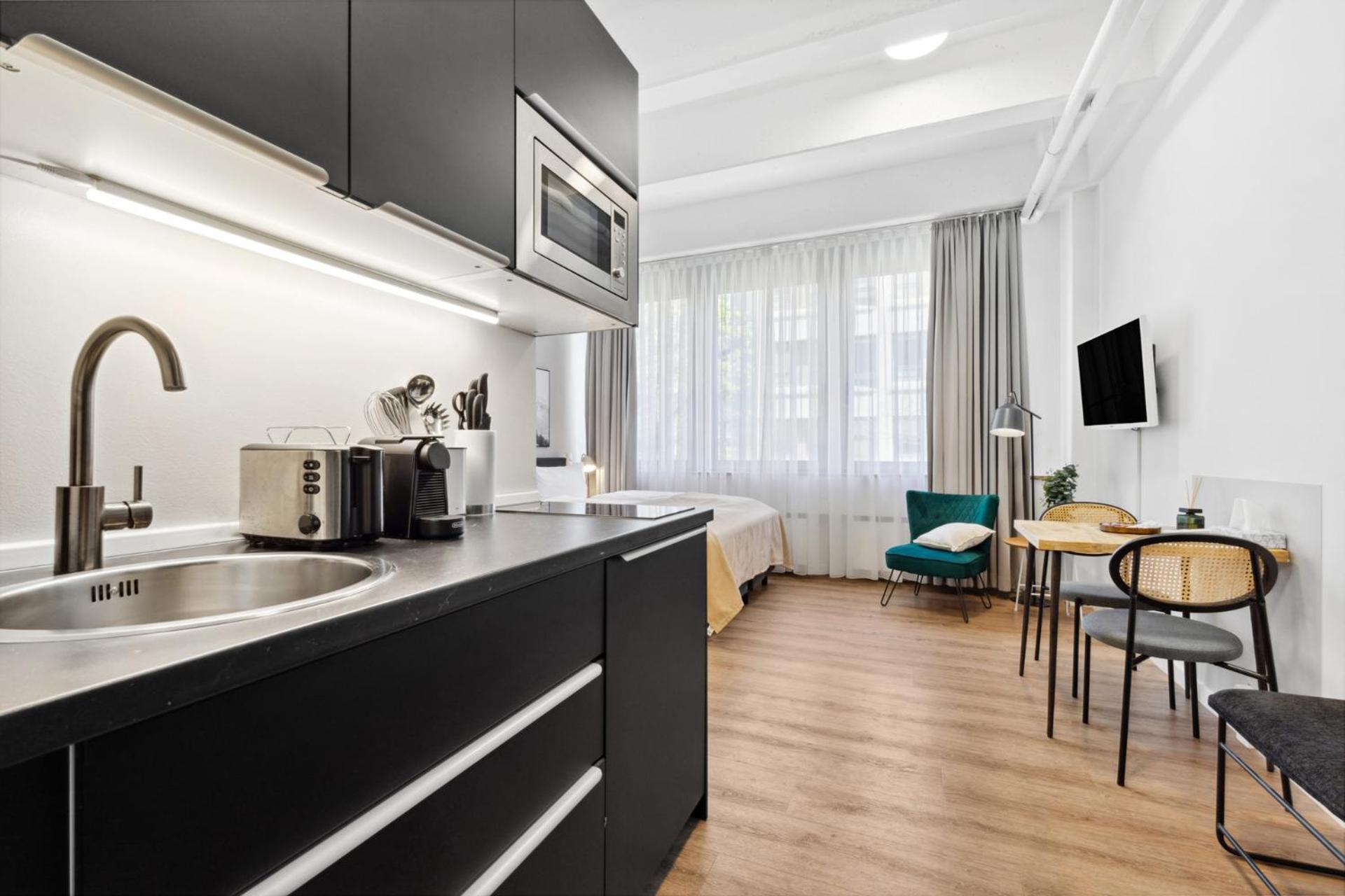 Limehome Munich Fritz-Erler Str Munique Exterior foto