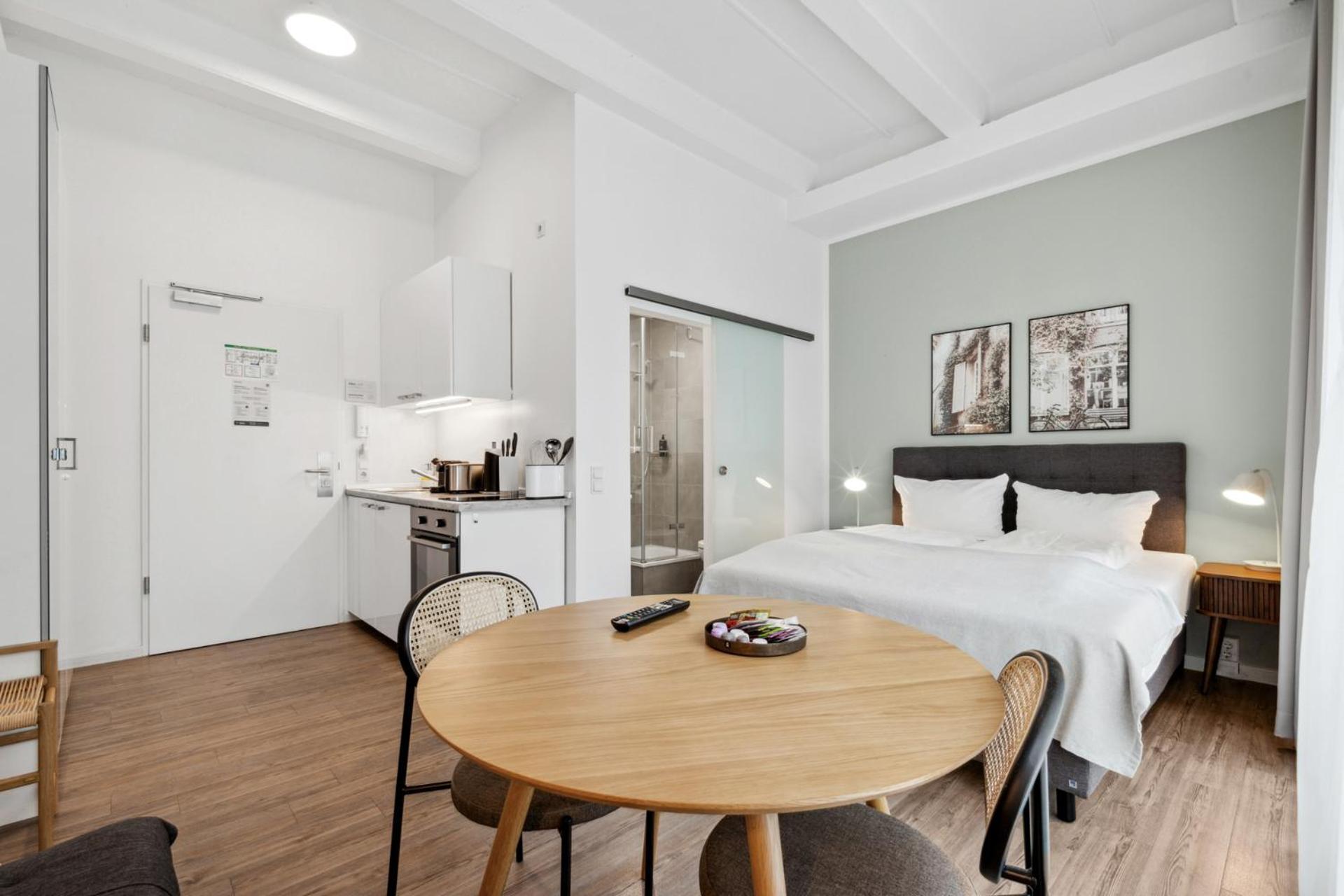 Limehome Munich Fritz-Erler Str Munique Exterior foto