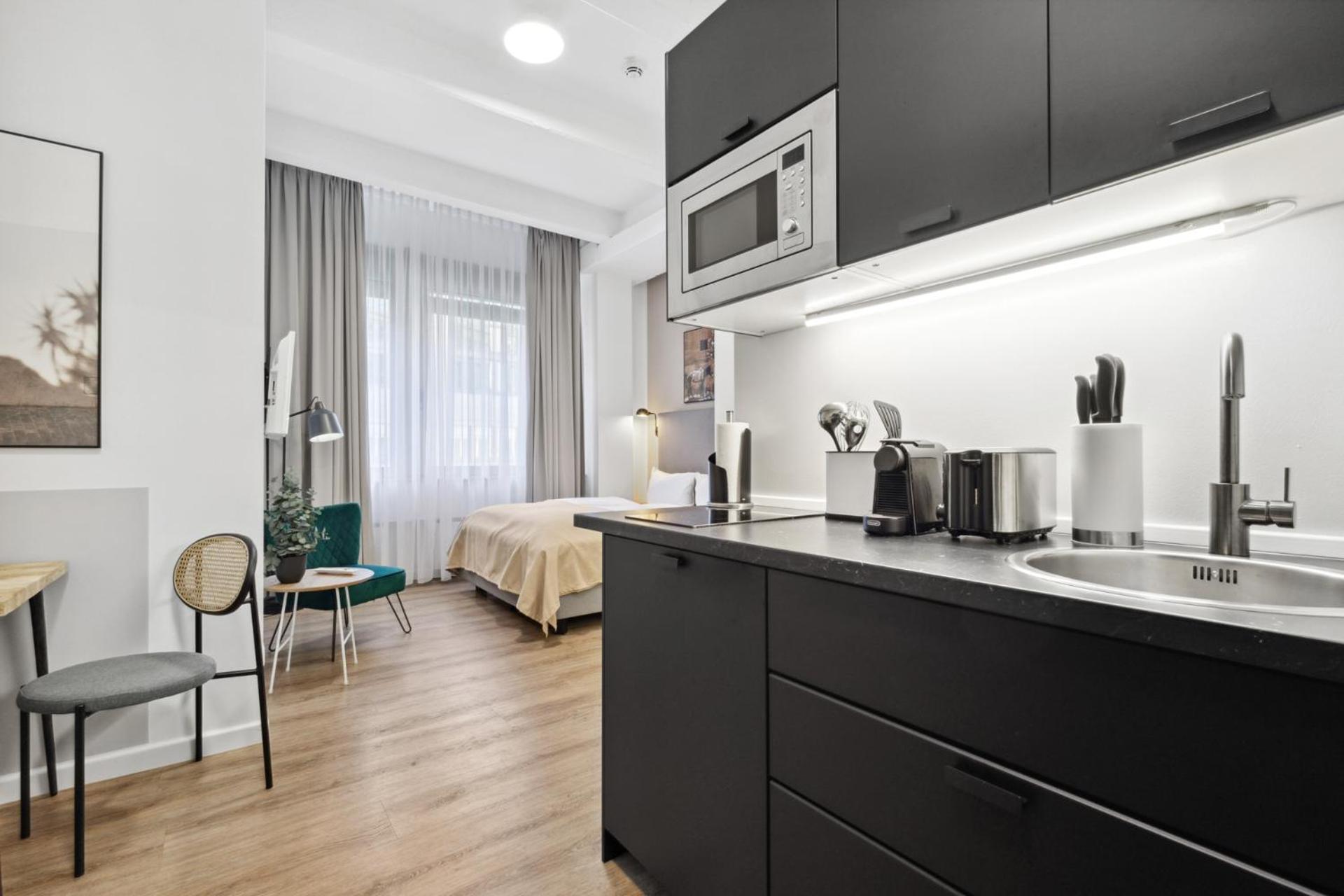 Limehome Munich Fritz-Erler Str Munique Exterior foto
